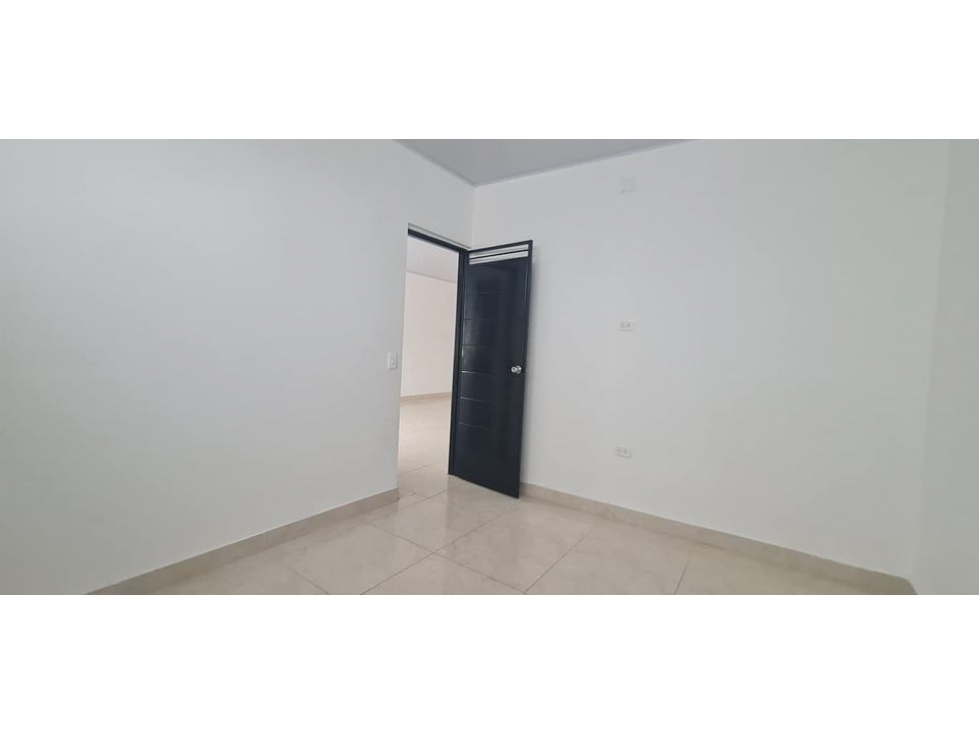 ARRIENDO APARTAMENTO EN CHINACOTA - 4