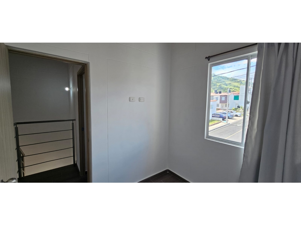 ARRIENDO CASA AMOBLADA EN EL CONJUNTO ALESSANDRIA DE CHINACOTA - 4