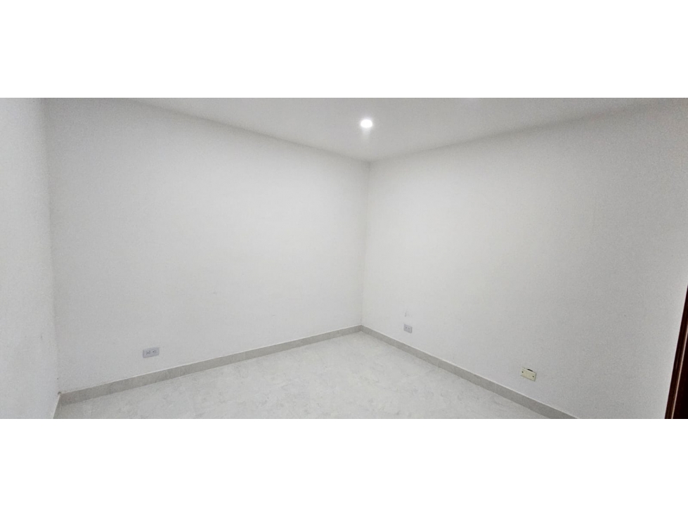 ARRIENDO CASA PARA ESTRENAR EN CHINACOTA - 3