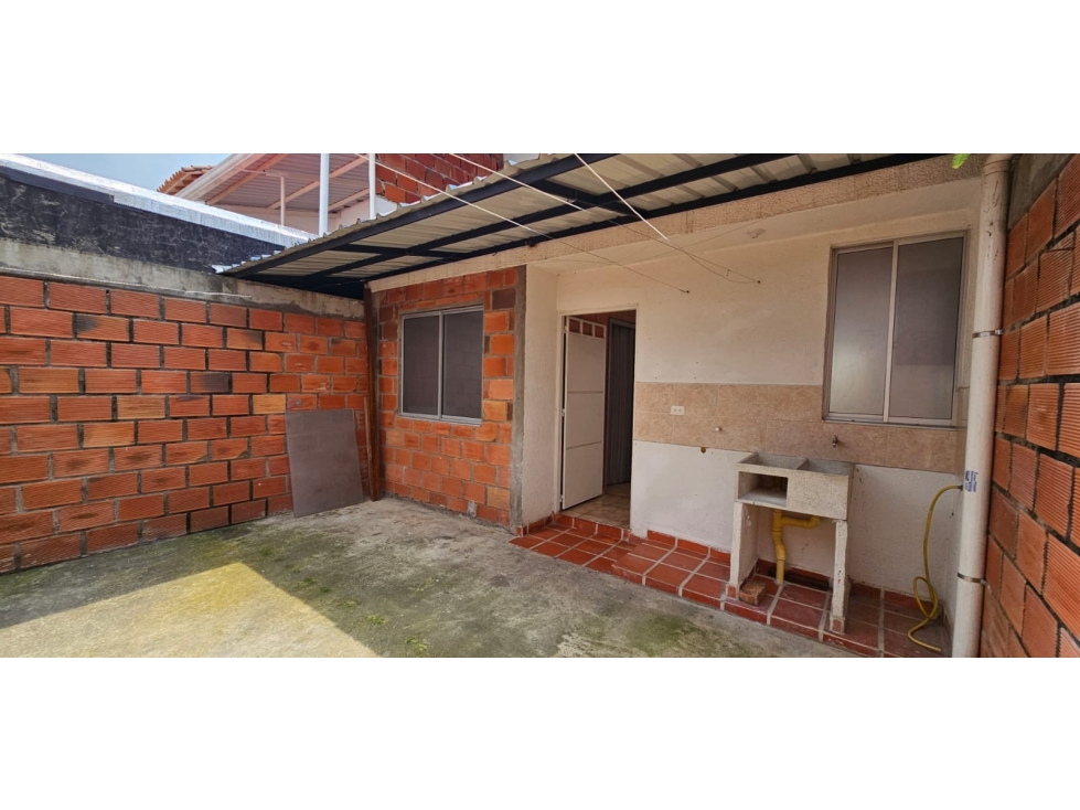 ARRIENDO CASA EN CONJUNTO CERRADO DE CHINACOTA — foto 3