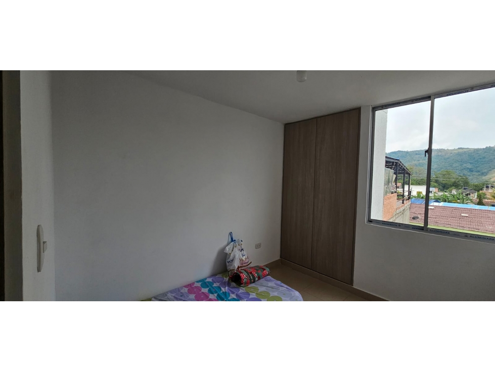 VENDO APARTAMENTO ECONOMICO EN CHINACOTA - 6
