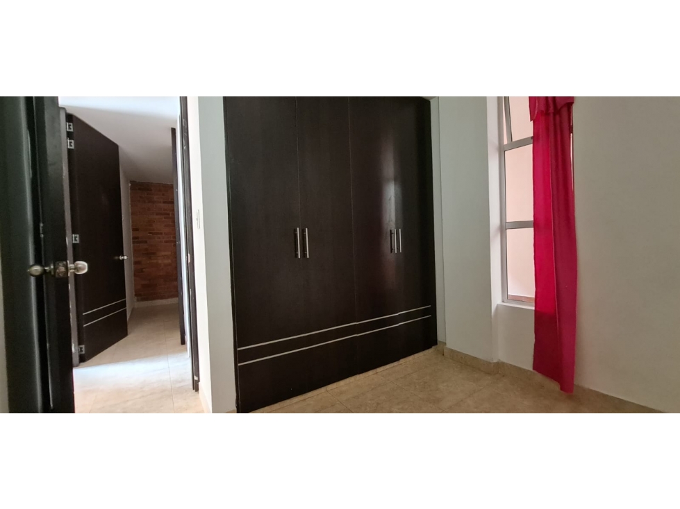 VENDO APARTAMENTO DE OPORTUNIDAD EN CHINACOTA - 4