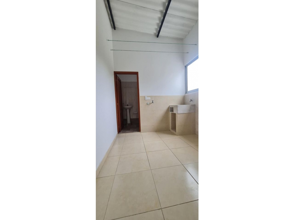 VENDO APARTAMENTO EN CHINACOTA - 6
