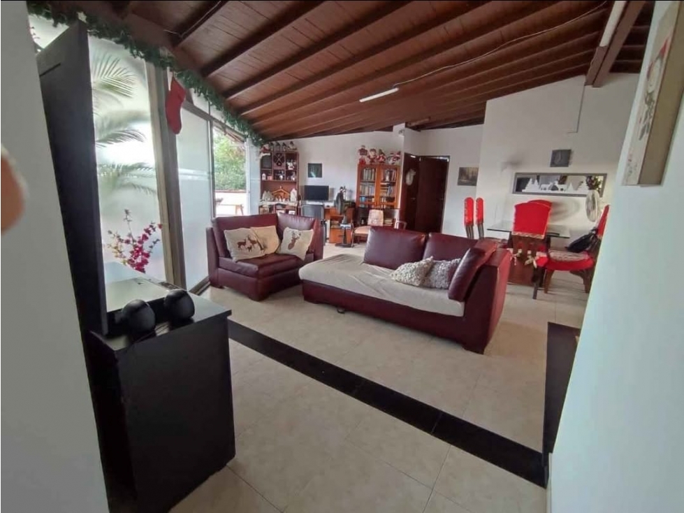 VENDO EDIFICIO ESQUINERO EN EL CENTRO DE CUCUTA - 1