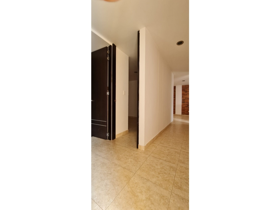 VENDO APARTAMENTO DE OPORTUNIDAD EN CHINACOTA - 5