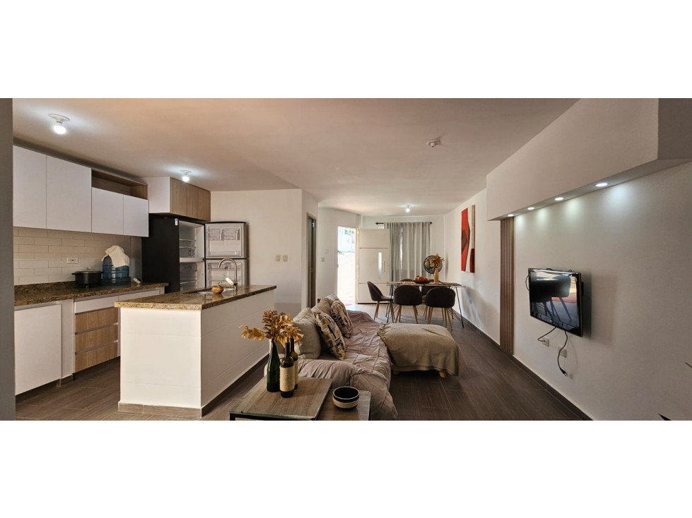 ARRIENDO CASA AMOBLADA EN EL CONJUNTO ALESSANDRIA DE CHINACOTA - 2