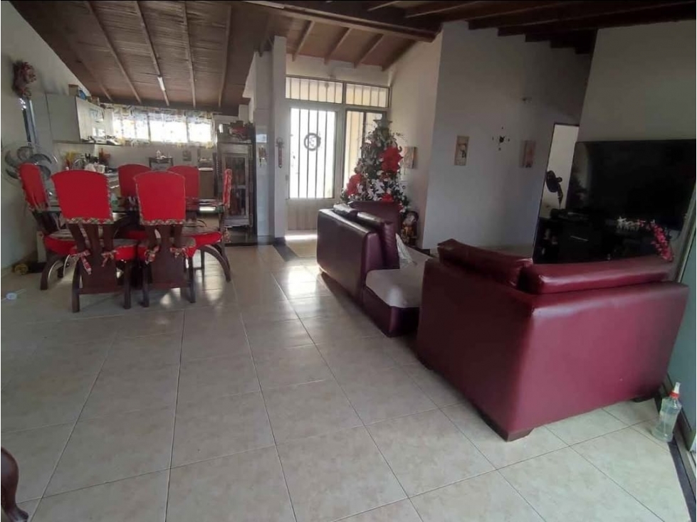 VENDO EDIFICIO ESQUINERO EN EL CENTRO DE CUCUTA - 2