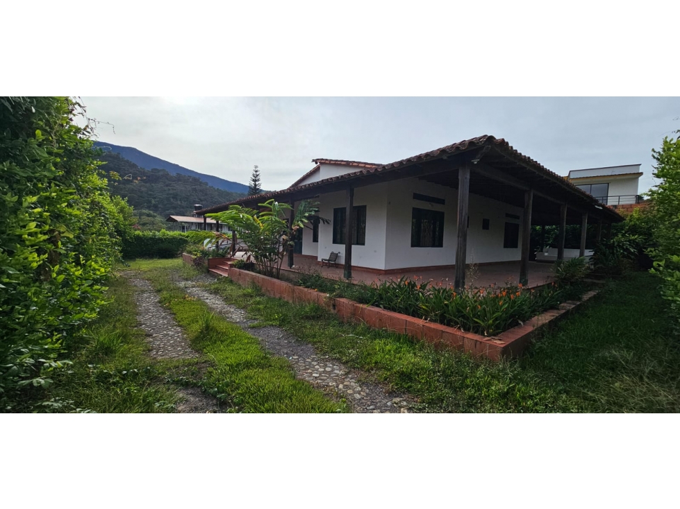 ARRIENDO CABAÑA AMOBLADA POR MESES EN CHINACOTA — foto 4