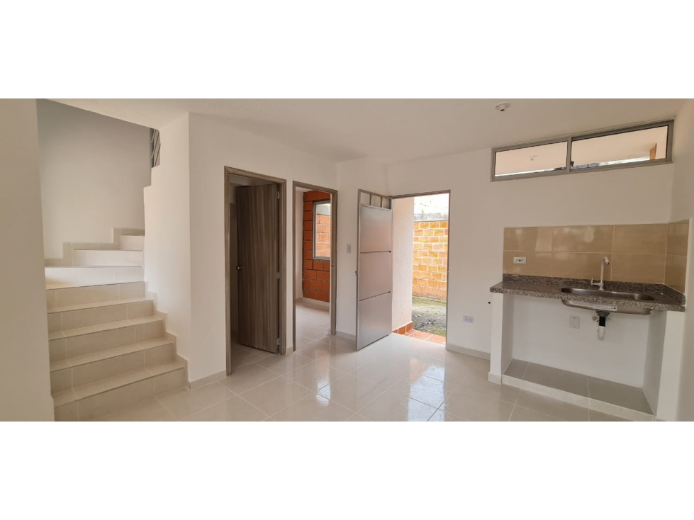 ARRIENDO CASA CONJUNTO CERRADO PALAMANOVA CHINACOTA - 1
