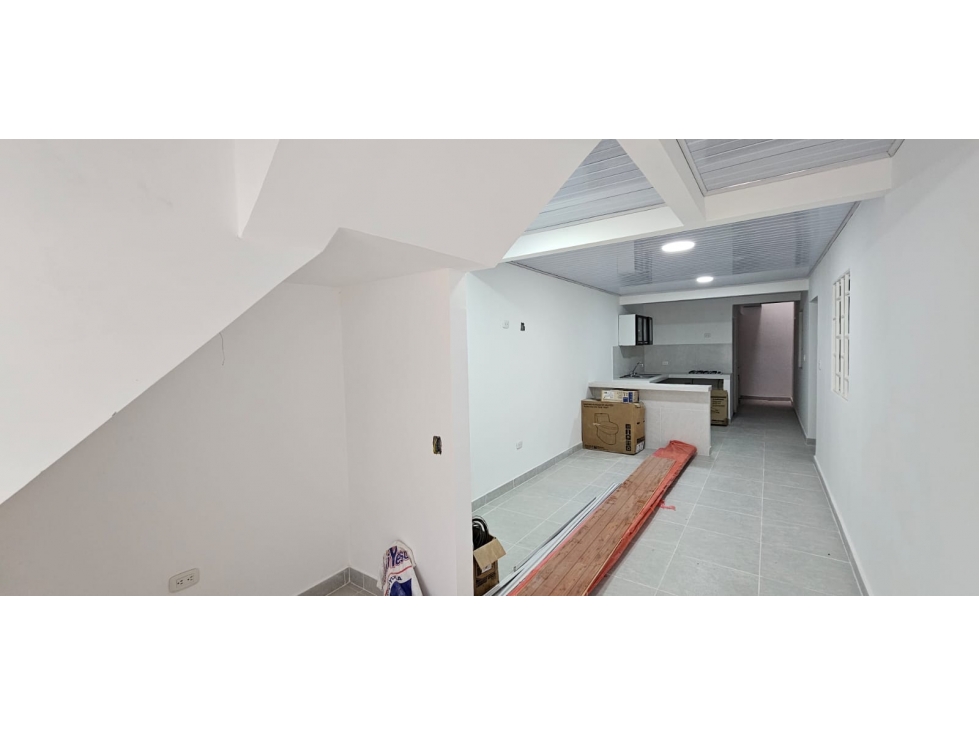 ARRIENDO CASA PARA ESTRENAR EN CHINACOTA — foto 2