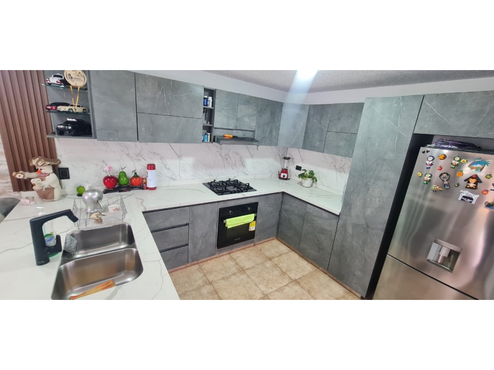 VENDO CASA REMODELADA EN CONJUNTO CERRADO DE CHINACOTA — foto 4