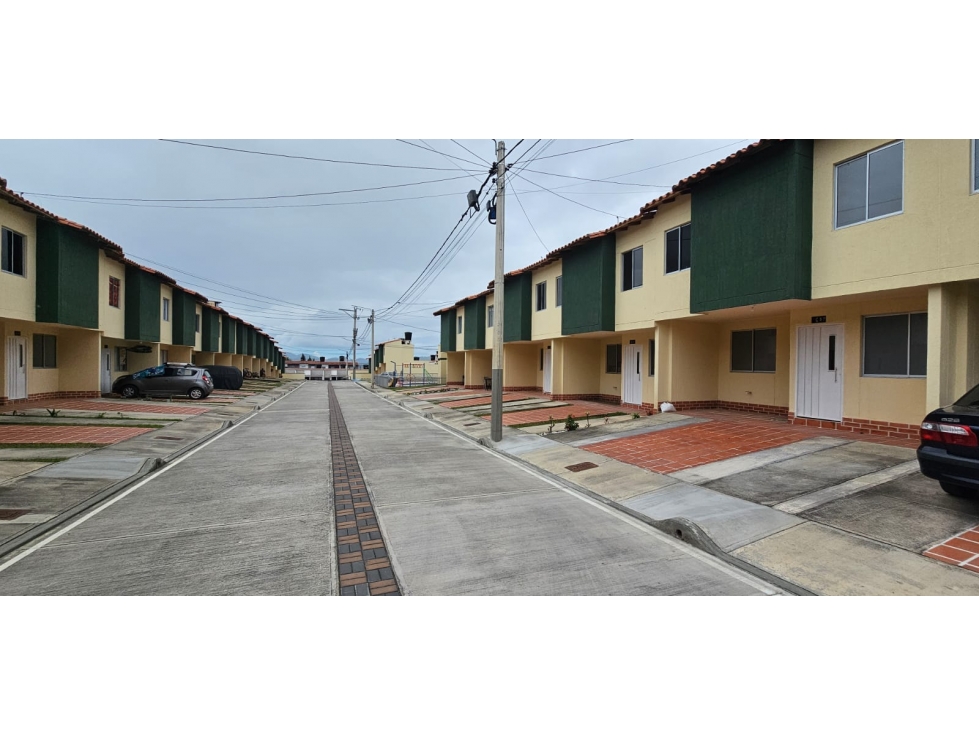 ARRIENDO CASA PARA ESTRENAR EN CONJUNTO CERRADO DE CHINACOTA — foto 5