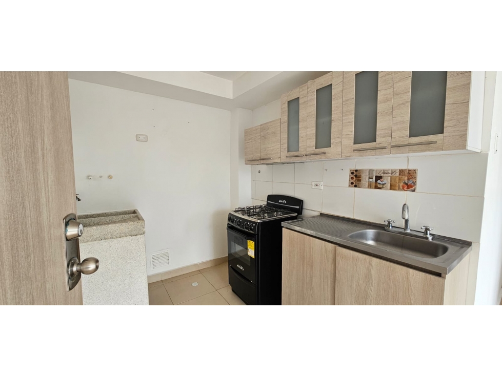 ARRIENDO APARTAMENTO PARA ESTRENAR EN CHINACOTA - 1