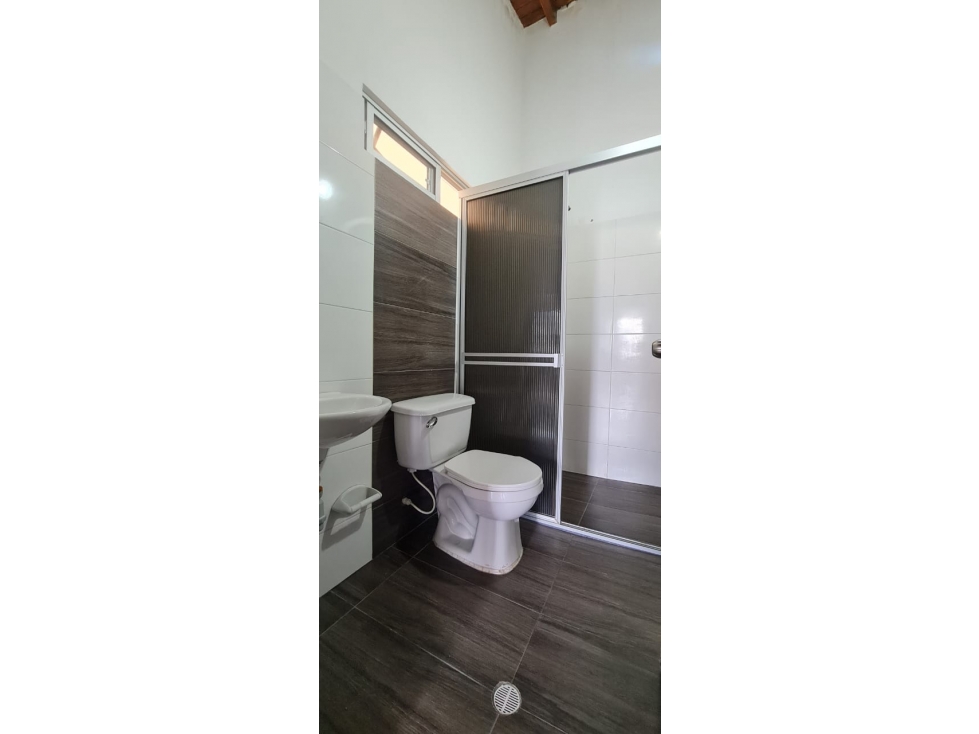 VENDO APARTAMENTO EN CHINACOTA - 4