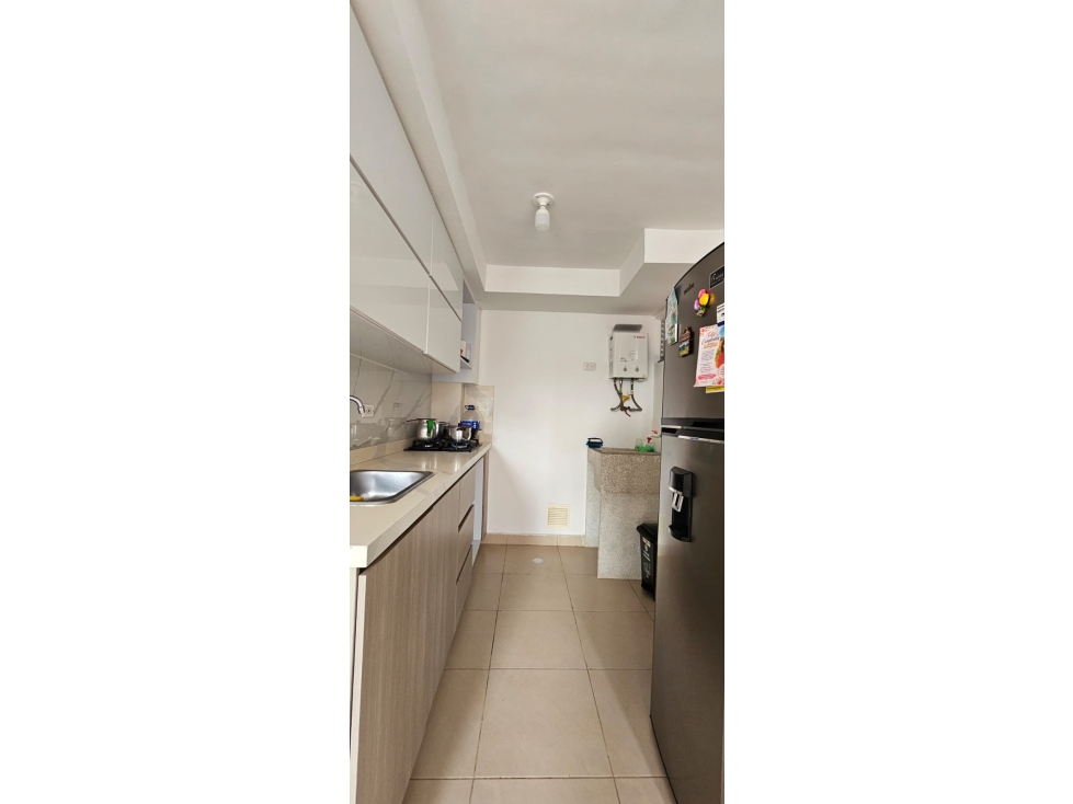 VENDO APARTAMENTO DE OPORTUNIDAD EN CHINACOTA - 1