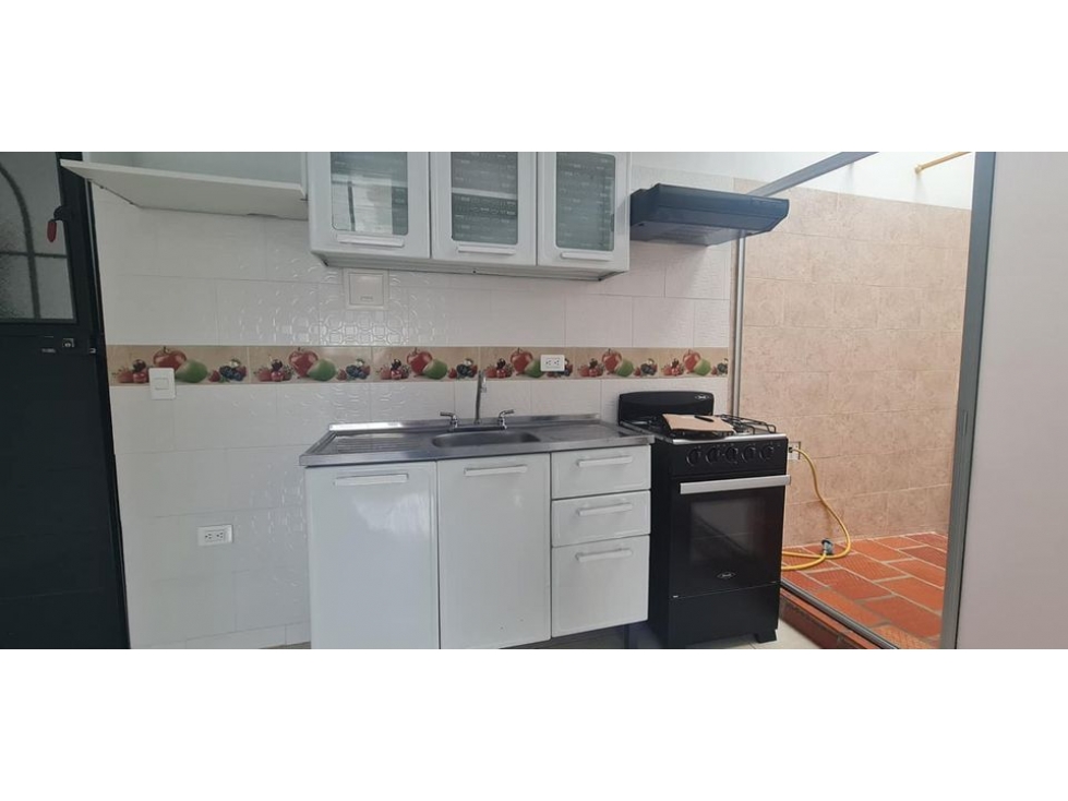 ARRIENDO APARTAMENTO EN CHINACOTA - 1