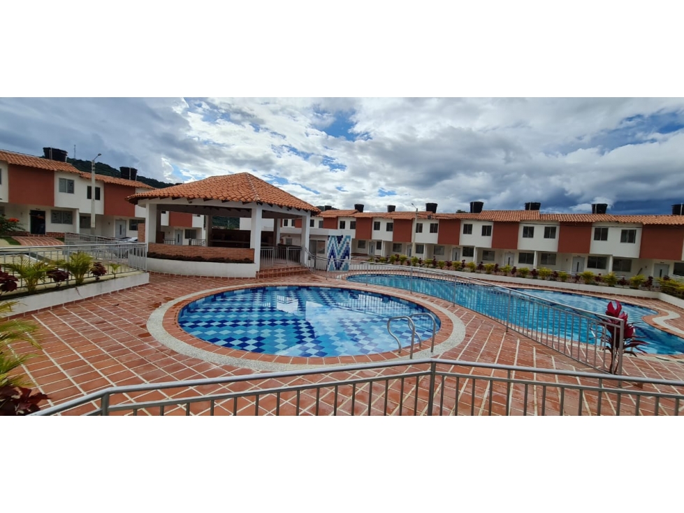 ARRIENDO CASA CONJUNTO CERRADO PALAMANOVA CHINACOTA - 5
