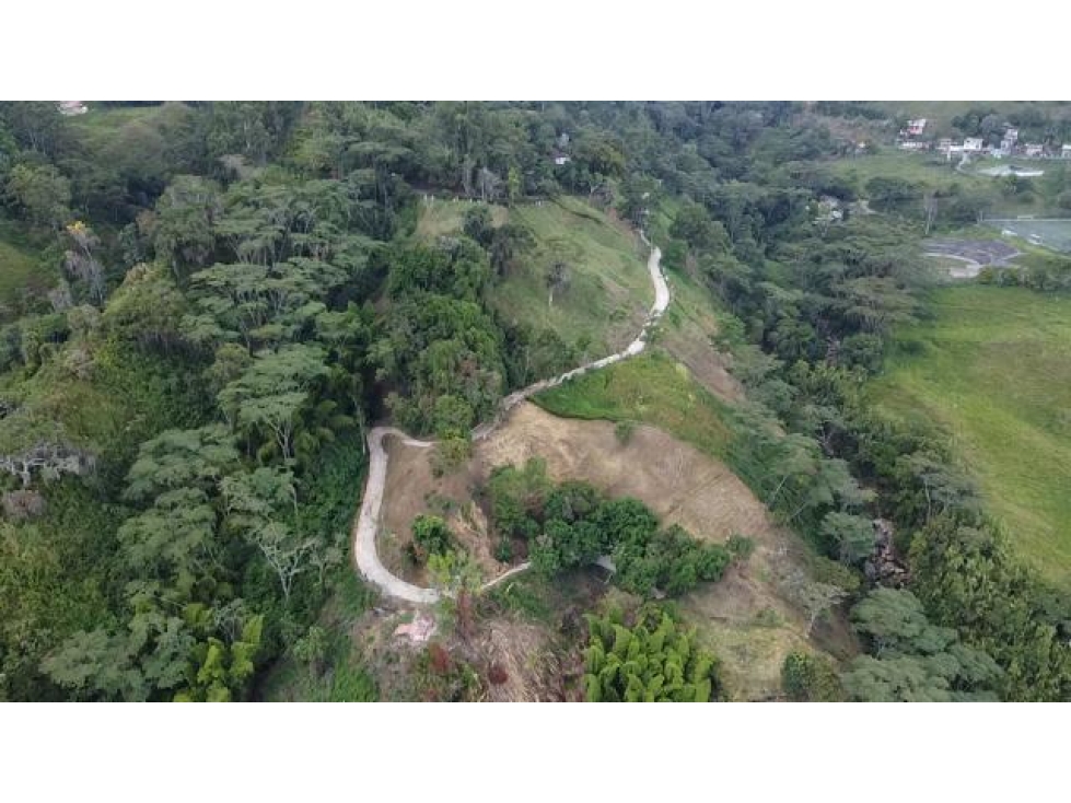 VENDO LOTES EN TITIRIBÍ ANTIOQUIA EN PARCELACIÓN CERRADA DE 4.500 m² - 2