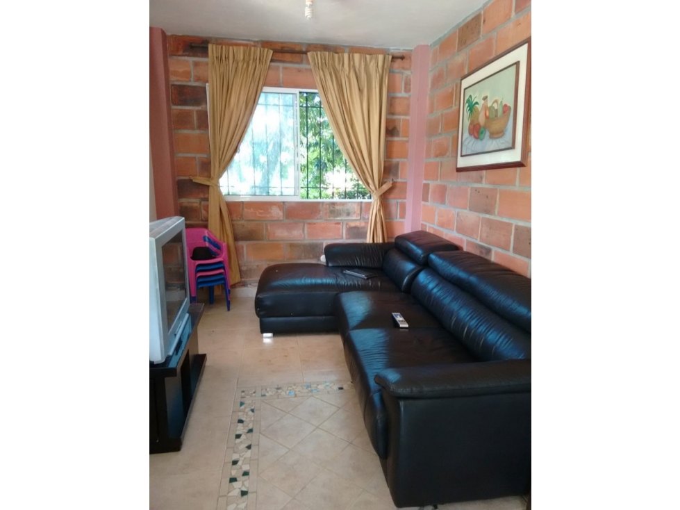 VENDO FINCA EN SOPETRÁN DE 970 m² CON PISCINA Y A 2 KM DEL PUEBLO — foto 2