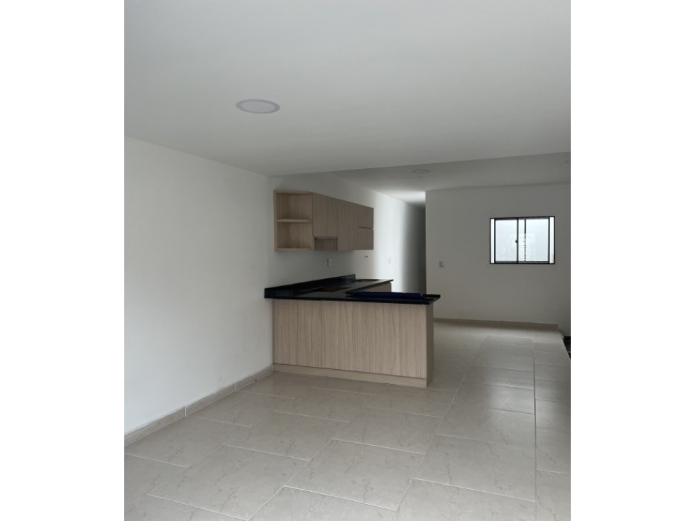 VENDO CASA EN CAMPOVALDES MEDELLÍN DE 70 m² EN TERCER PISO EN ESCALAS — foto 6