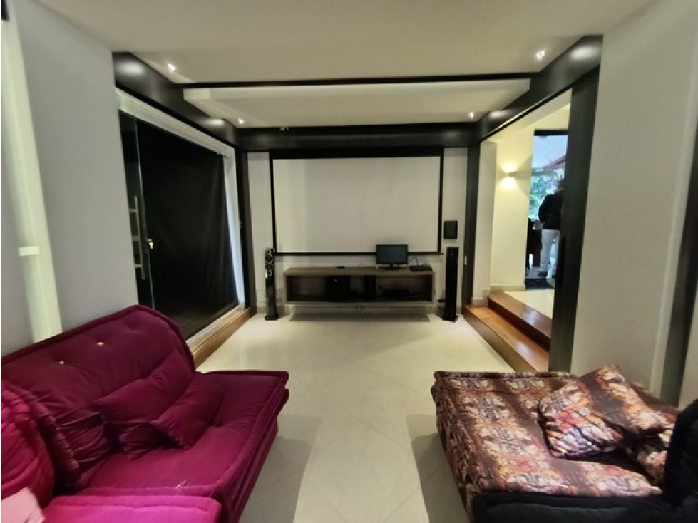 VENDO CASA EN EL POBLADO SECTOR EL CAMPESTRE DE 644 m² EN UNIDAD — foto 4