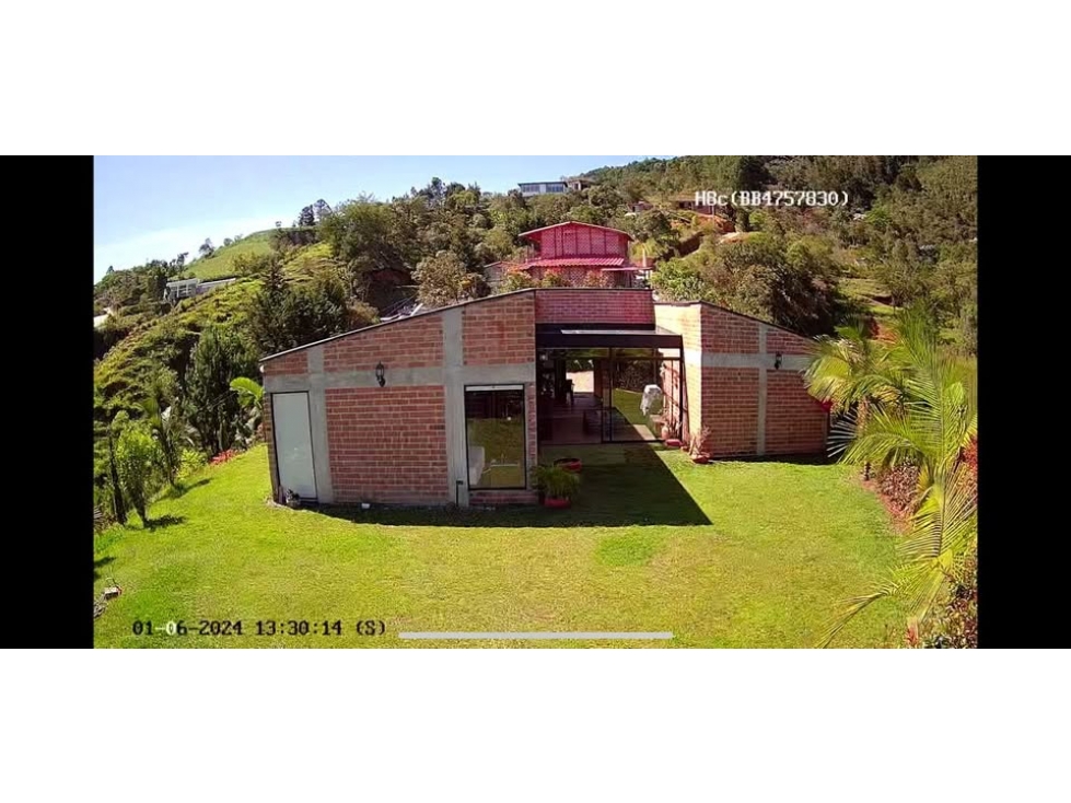 VENDO FINCA O CASA DE CAMPO EN GUARNE DE 1.400 M2 CERCA AL HIPÓDROMO — foto 2