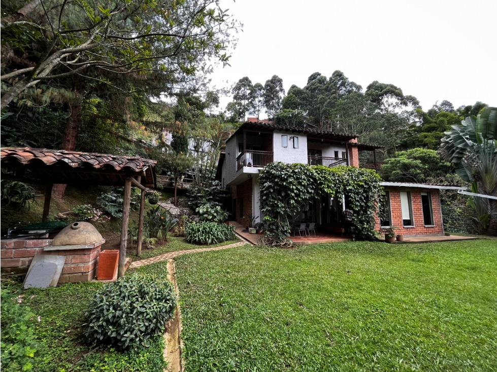 VENDO CASA CAMPESTRE EN SABANETA SECTOR LA DOCTORA DE 1.752 m² — foto 2
