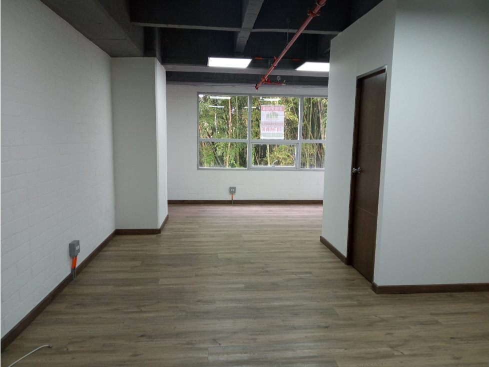 VENDO OFICINA EN EL BARRIO PORVENIR DE RIONEGRO DE 35.86 m², PISO 2 - 1