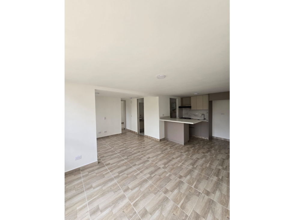 VENDO APARTAMENTO SECTOR EL TRAPICHE EN BELLO DE 55 m² PISO 8 — foto 5