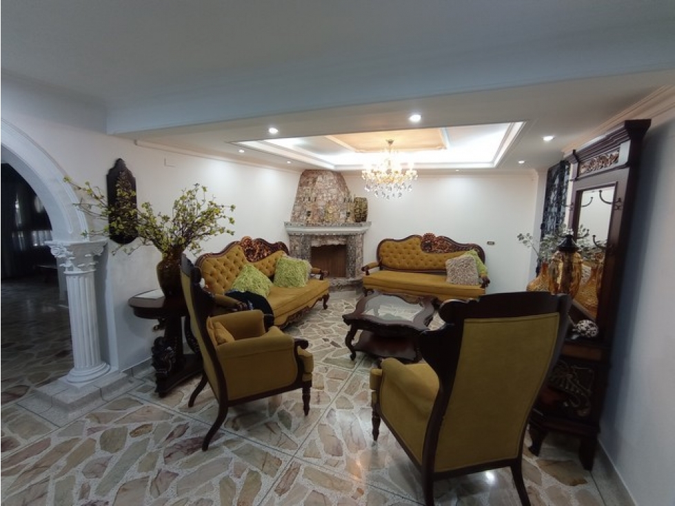 VENDO CASA UNIFAMILIAR EN BELÉN FÁTIMA MEDELLÍN |TRES NIVELES | 430 m²