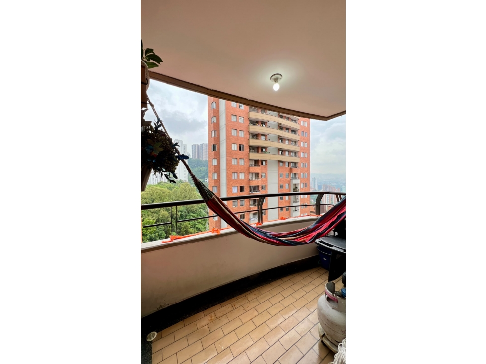 VENDO APARTAMENTO EN LA LOMA DEL INDIO DE 70m² EN PISO 16 — foto 3
