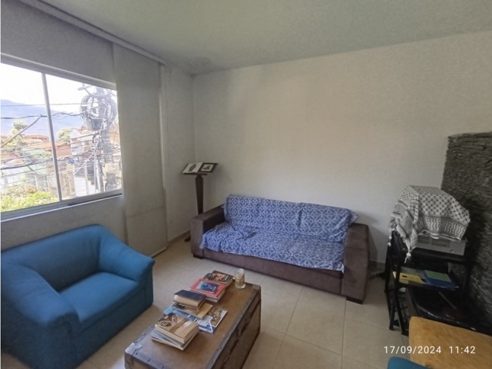 VENDO CASA ESQUINERA DE 210 m², PISO 2 EN PRADO CENTRO EN MEDELLÍN — foto 2