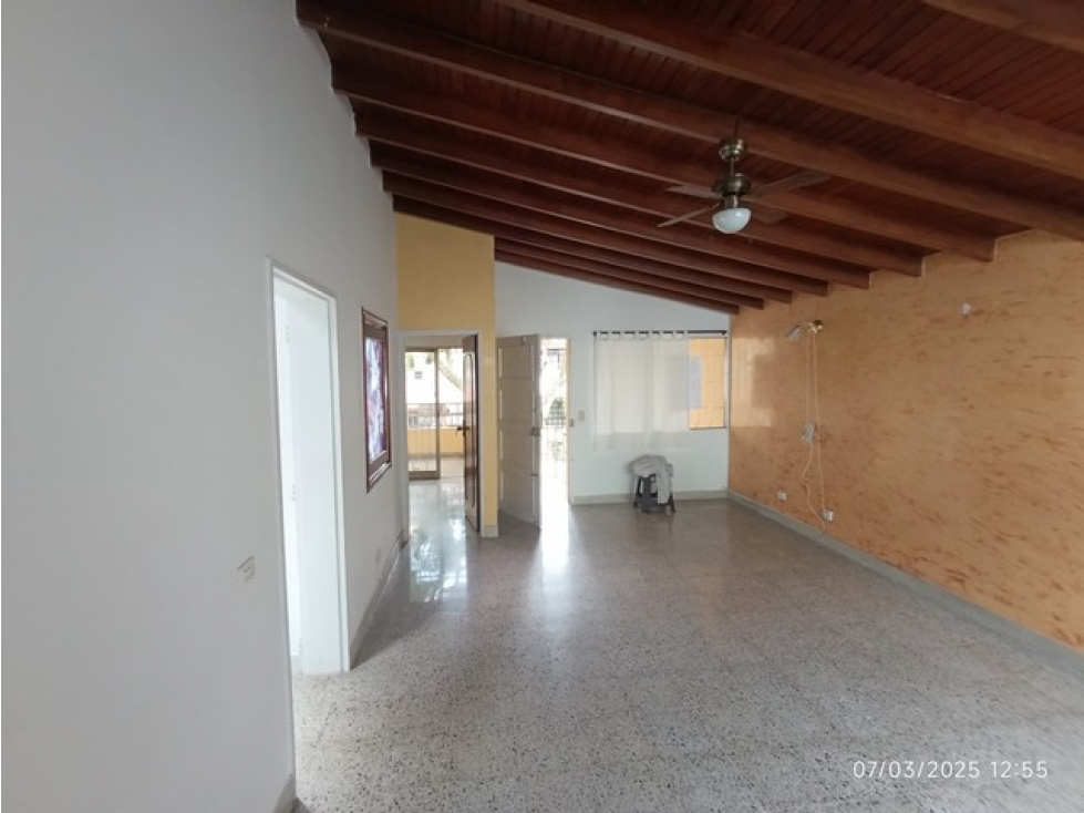 VENDO CASA EN BELÉN ROSALES MEDELLÍN DE 168 m² EN PISO 2 Y PARQUEADERO