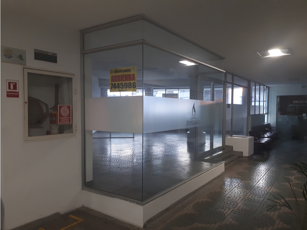 LOCAL 25 CENTRO COMERCIAL BALEARES ARMENIA Q — foto 4
