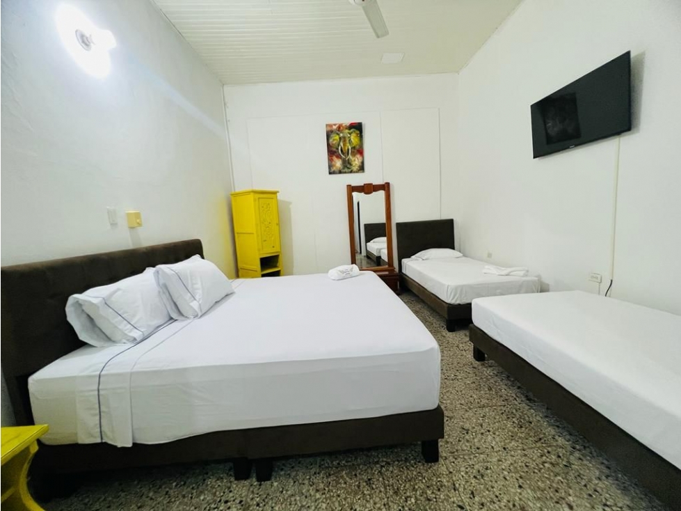 VENDO CASA HOTEL EN GIRARDOT $900.000.000 NEGOCIABLES - 2