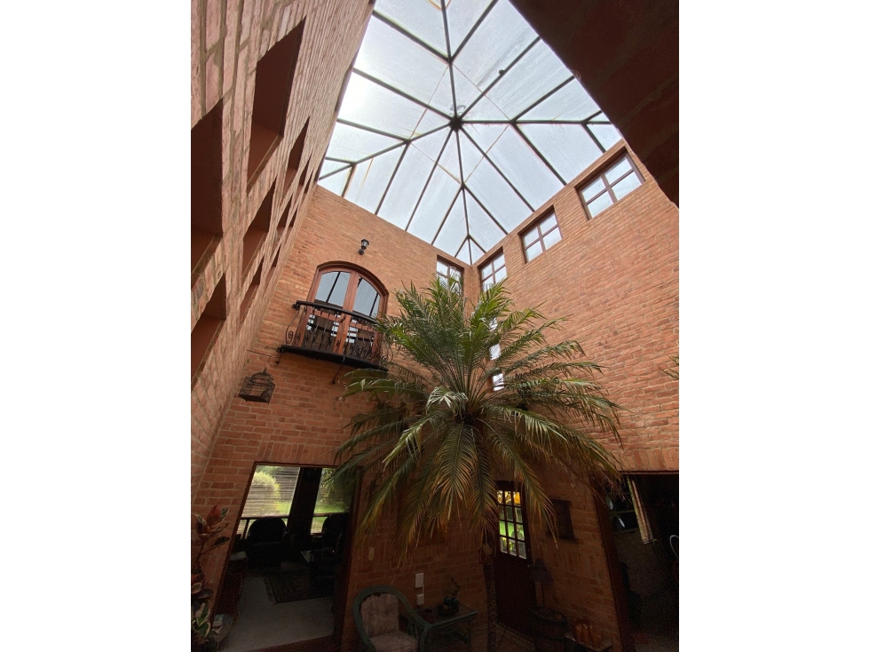 CASA CAMPESTRE EXCLUSIVA EN COTA | DISEÑO ARQUITECTÓNICO Y NATURALEZA — foto 2