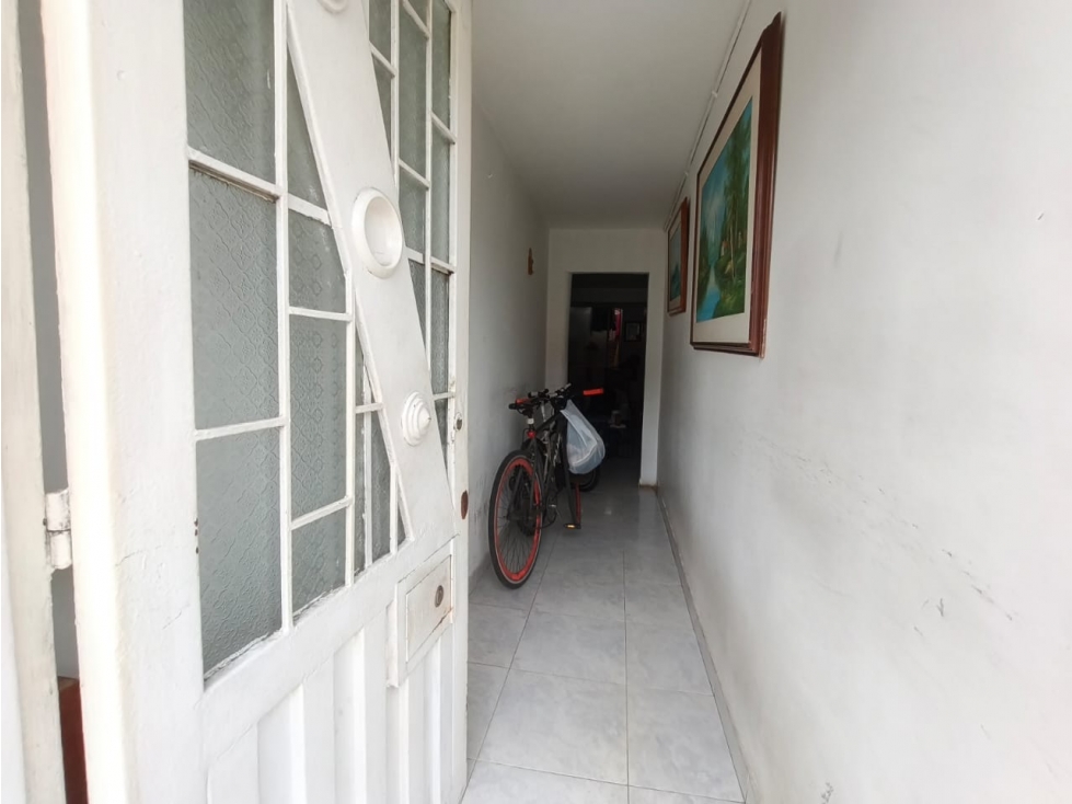 VENDO CASA VERSATIL EN PRIMAVERA QUIRIGUA PARA VIVIENDA O INVERSIÓN — foto 2