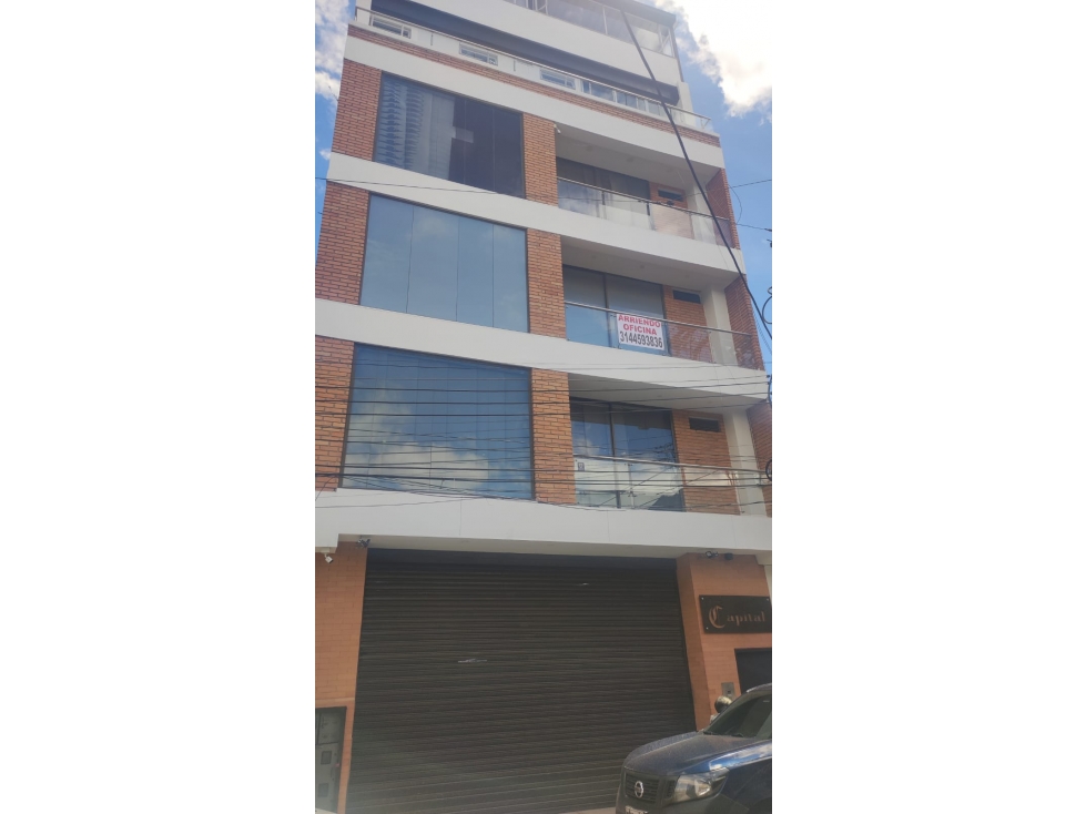 ARRIENDO MODERNA OFICINA EN GRANADA NORTE!
