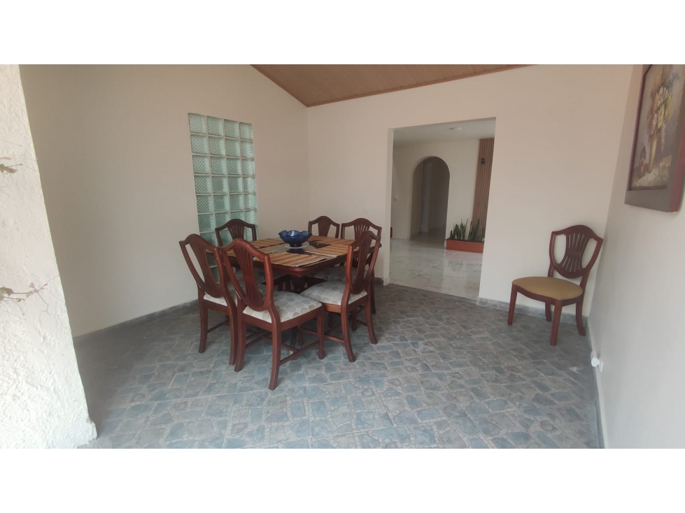 VENDO LINDA CASA MEDIANERA EN LA ALHAMBRA! — foto 6