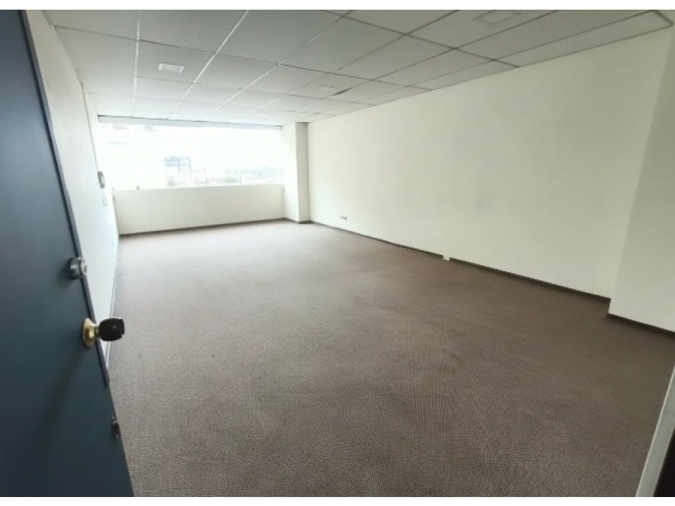 VENDO OFICINA SOBRE LA CARRERA SÉPTIMA CENTRO DE BOGOTÁ! — foto 4