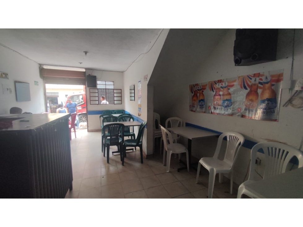 VENDO CASA DE USO MIXTO EN FUSA, BARRIO LUXEMBURGO! — foto 4