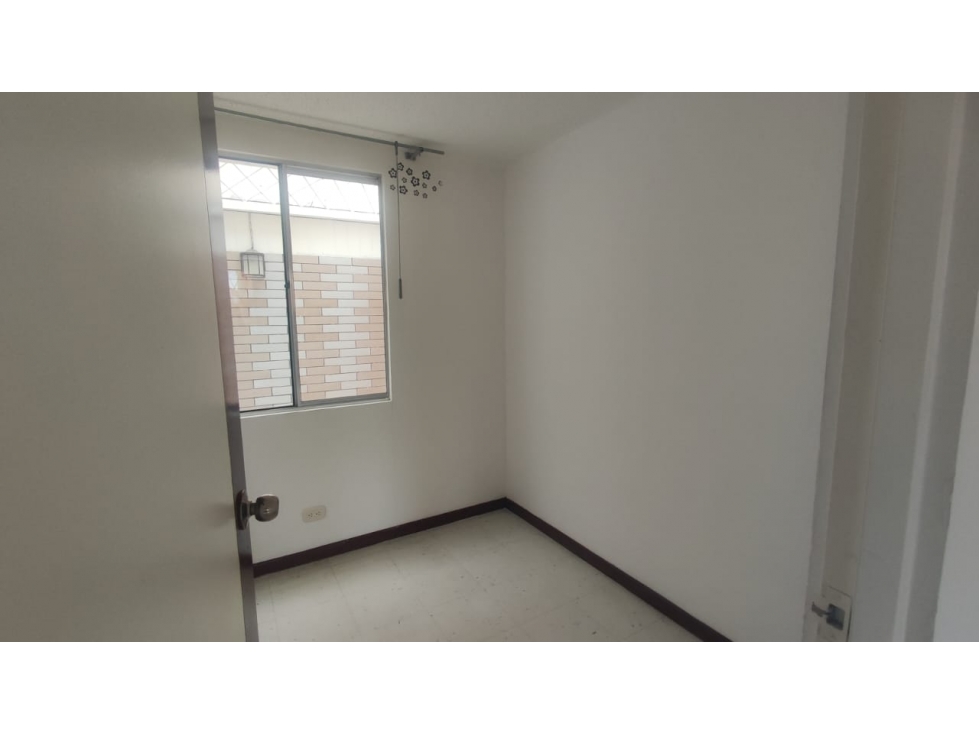 VENDO LINDA CASA 2 PLANTAS EN ZIPAQUIRÁ, BARRIO VILLA MARIA! — foto 5