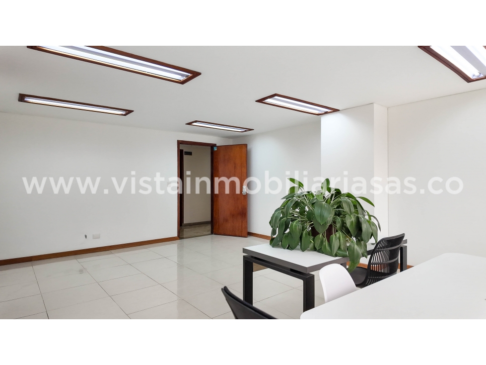 Arriendo Oficina Sector Avenida Santander, Manizales - 1