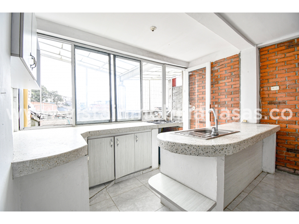Arriendo Apartamento Sector Chipre, Manizales — foto 3