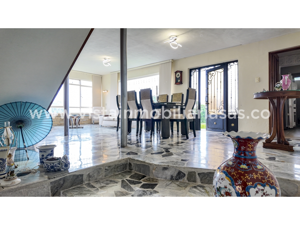 Venta Casa Comercial Sector La Francia, Manizales