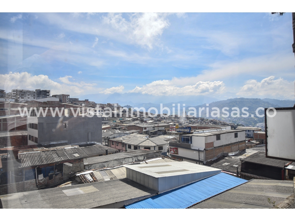 Arriendo Edificio Comercial Parque del Agua/Centro, Manizales - 1