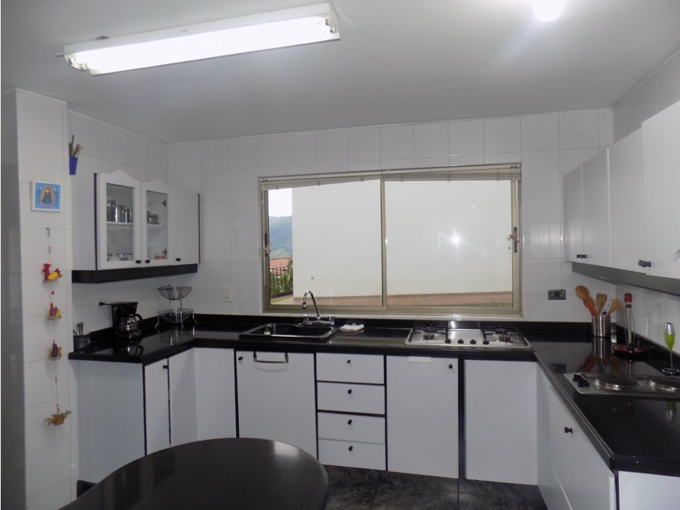 Venta Casa conjunto Sector Tejares, Manizales