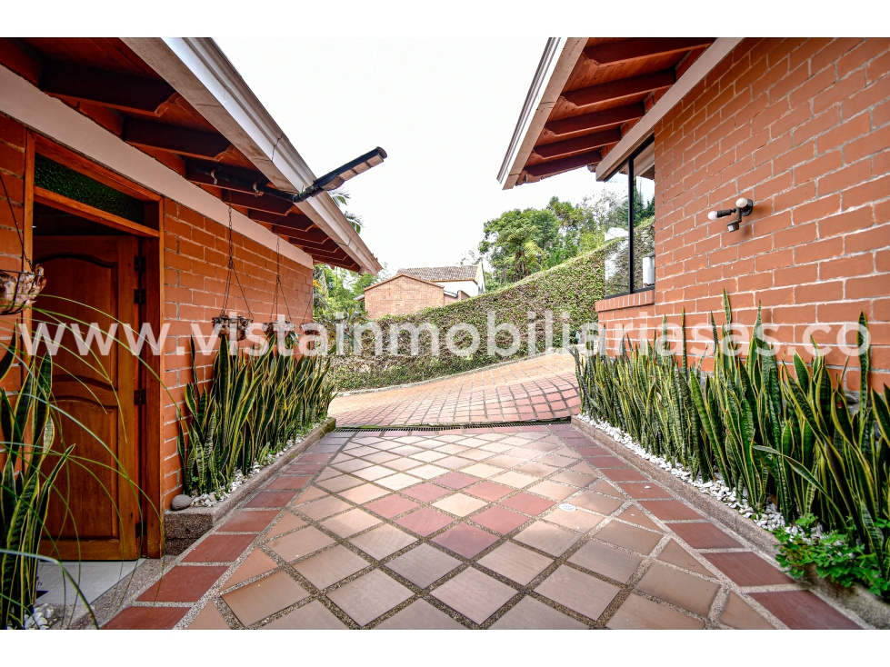 Venta Casa Conjunto Cerrado en el Sector de La Alhambra, Manizales - 3