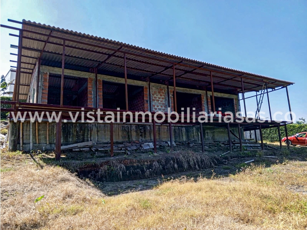 Venta Casa "En Obra Negra" Condominio Sector La Manuela, Manizales