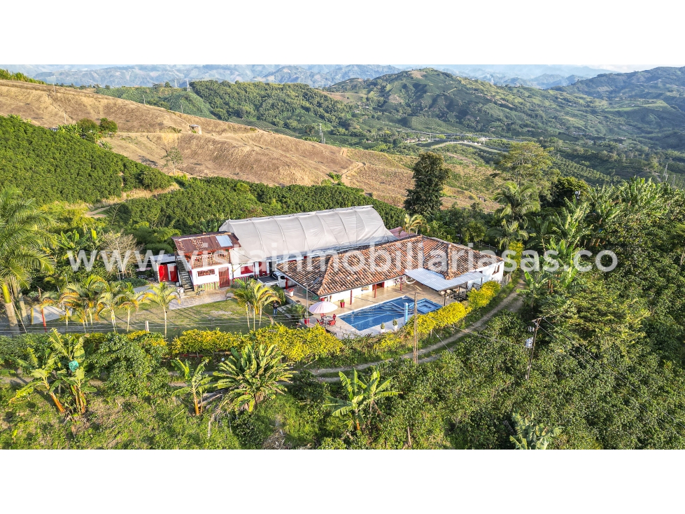 Venta Finca con Glamping Vía Chinchiná/Palestina, Caldas